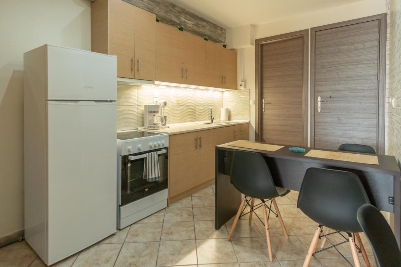 Sunshine Apartment 2 อเล็กซานโดรโพลิส ภายนอก รูปภาพ